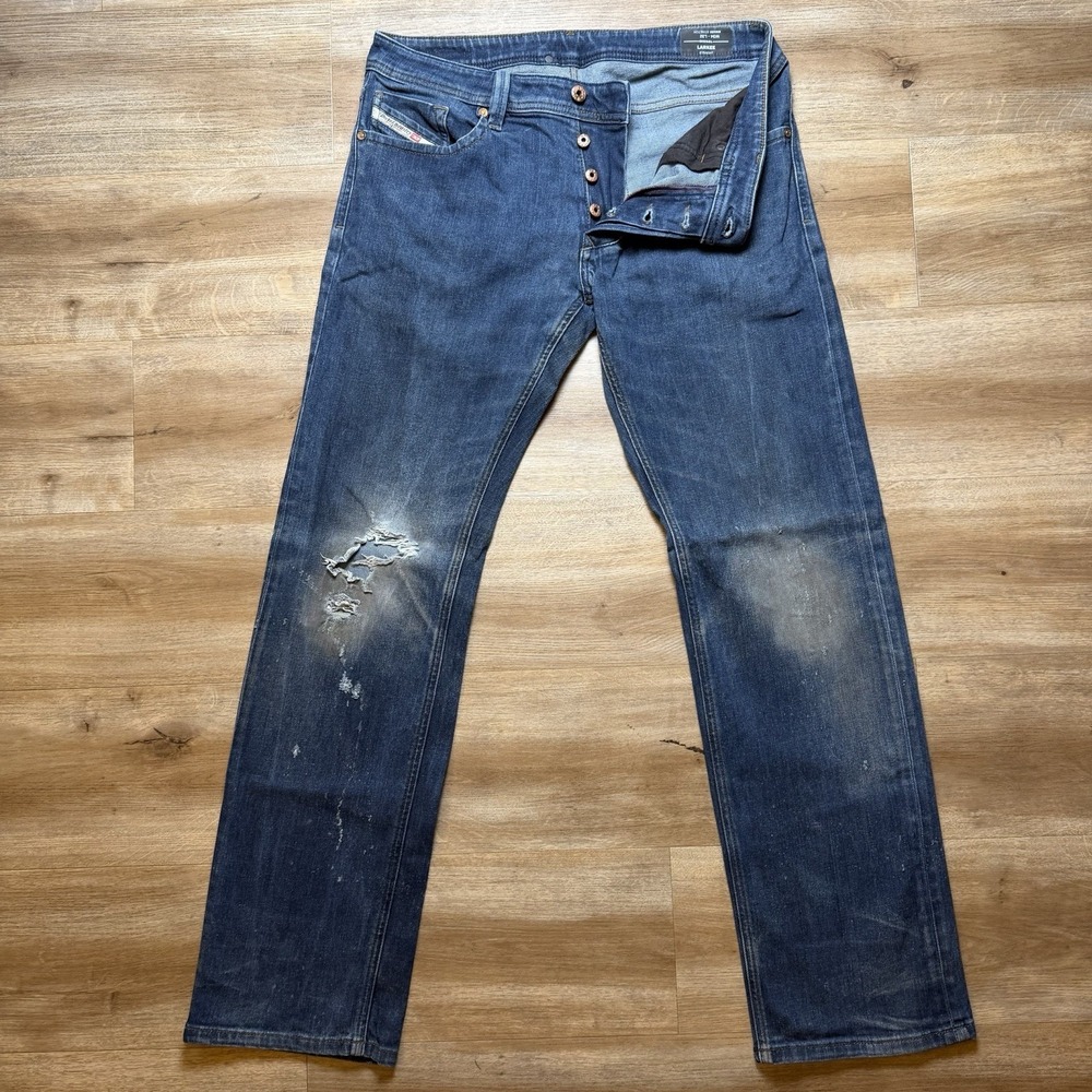 Diesel Larkee Jeans Men 34x32 Blue Straight Leg Dark Dirty Wash Thrashed RM030